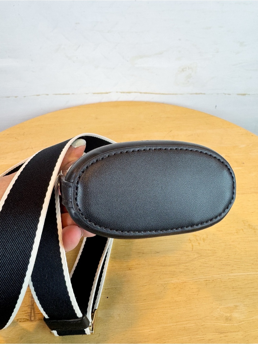 kate spade | Clear Bucket Crossbody with Black Trim & Cream Edge - Picture 11 of 13